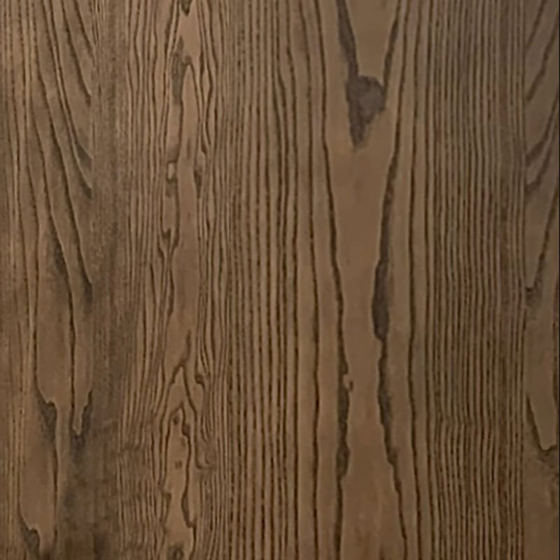 CABINET DOUBLE - GLASS DOOR - Red Oak Flat Cut Pecan - Close up